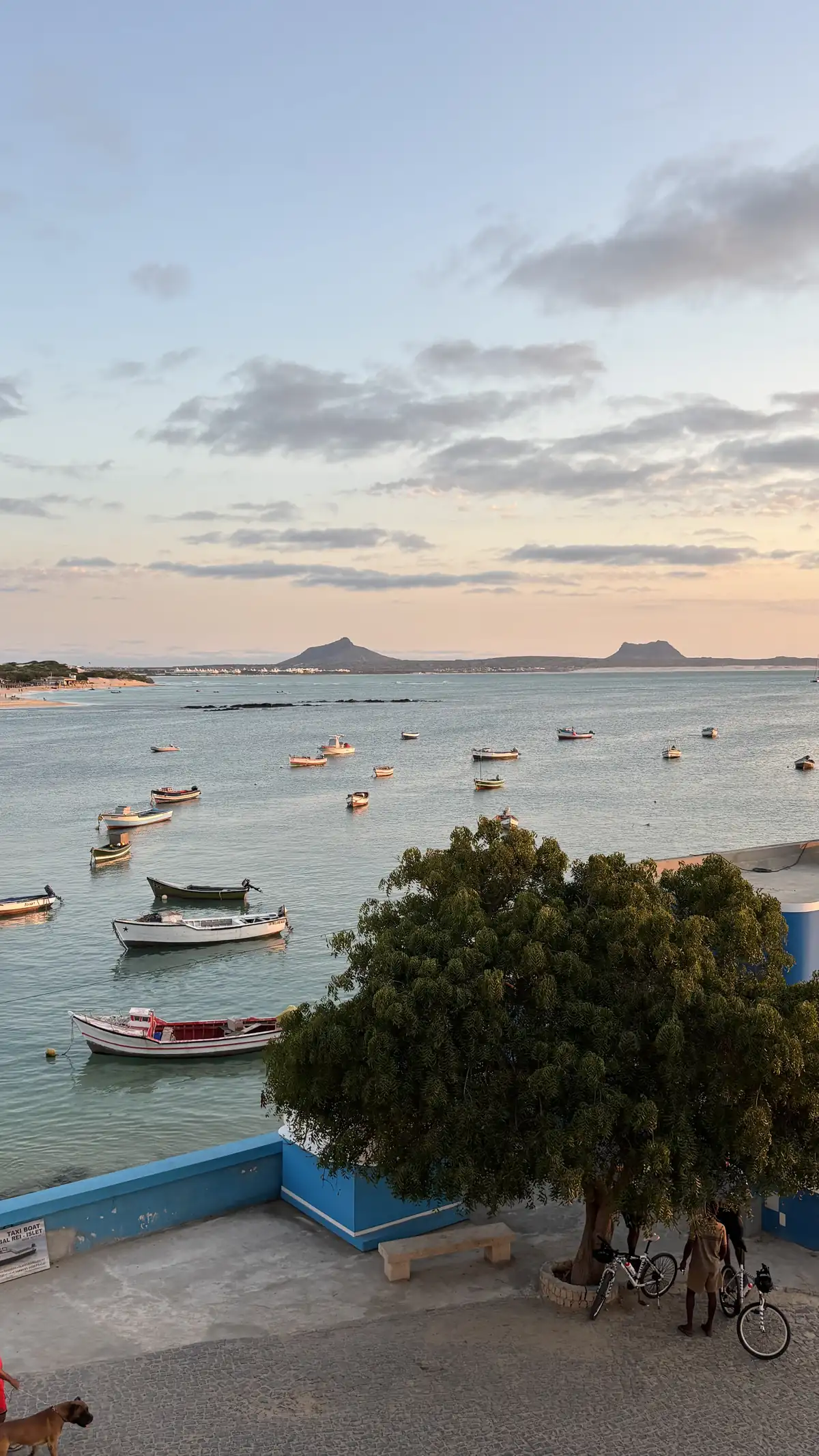 La baie de Sal Rei à Boa Vista, Cap-Vert